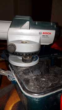 Продам Оптический нивелир Bosch Gol26D