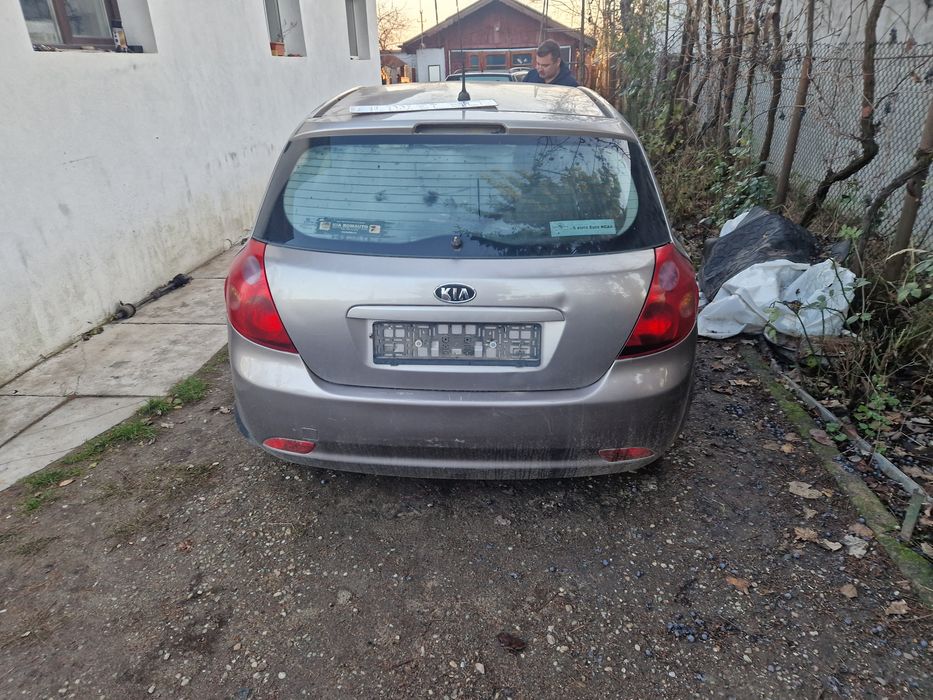 Piese kia ceed 2008 1.4 benzina cod culoare 8Q