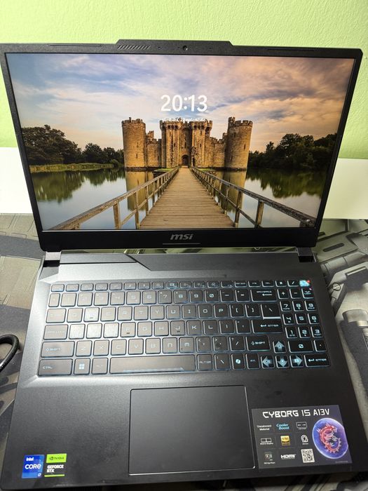 Laptop MSI Cyborg15 A13VF