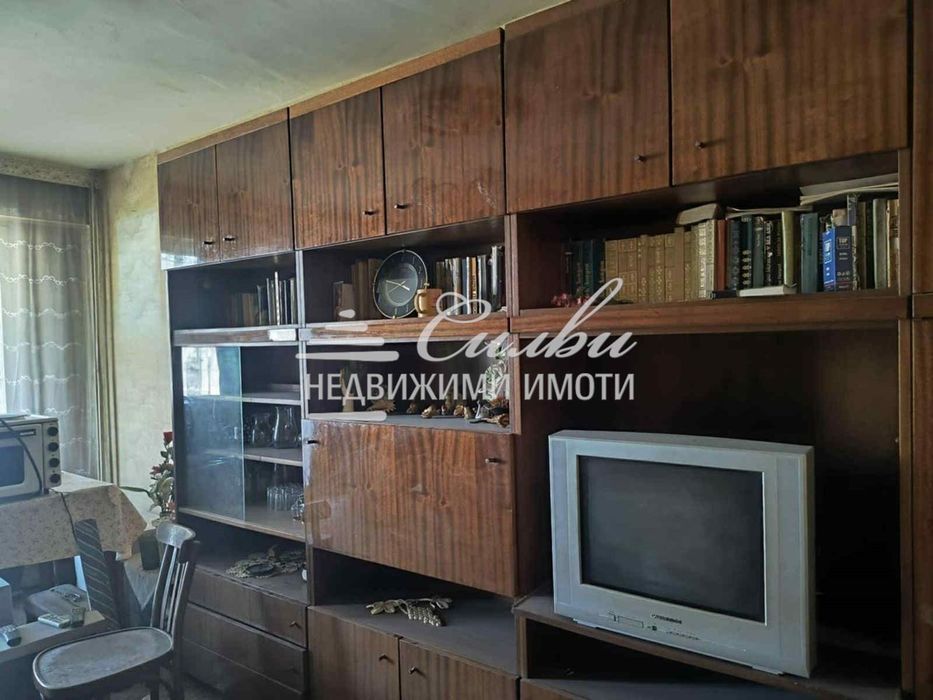 Двустаен РАЗШИРЕН апартамент - кв. Пети полк!