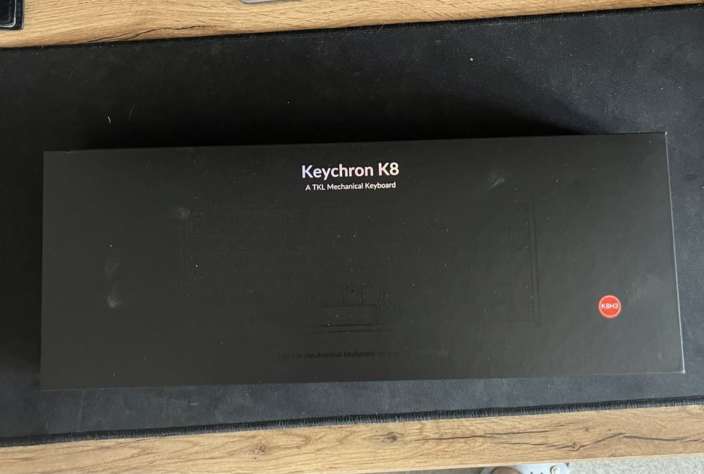 Механическая клавиатура Keychron K8