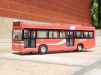 Macheta autobuz Ariosto Londra Bus Line cu lumini si sunete uzat  1:50