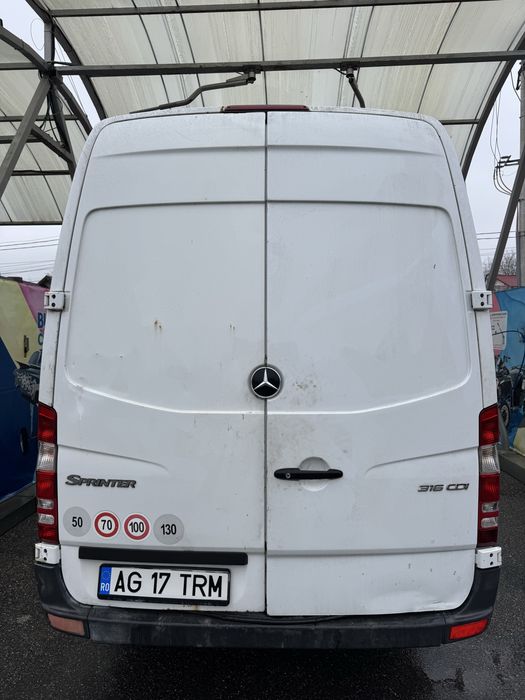 Mercedes Sprinter 316 dezmembrez motor 2.2 euro 5 an 2011
