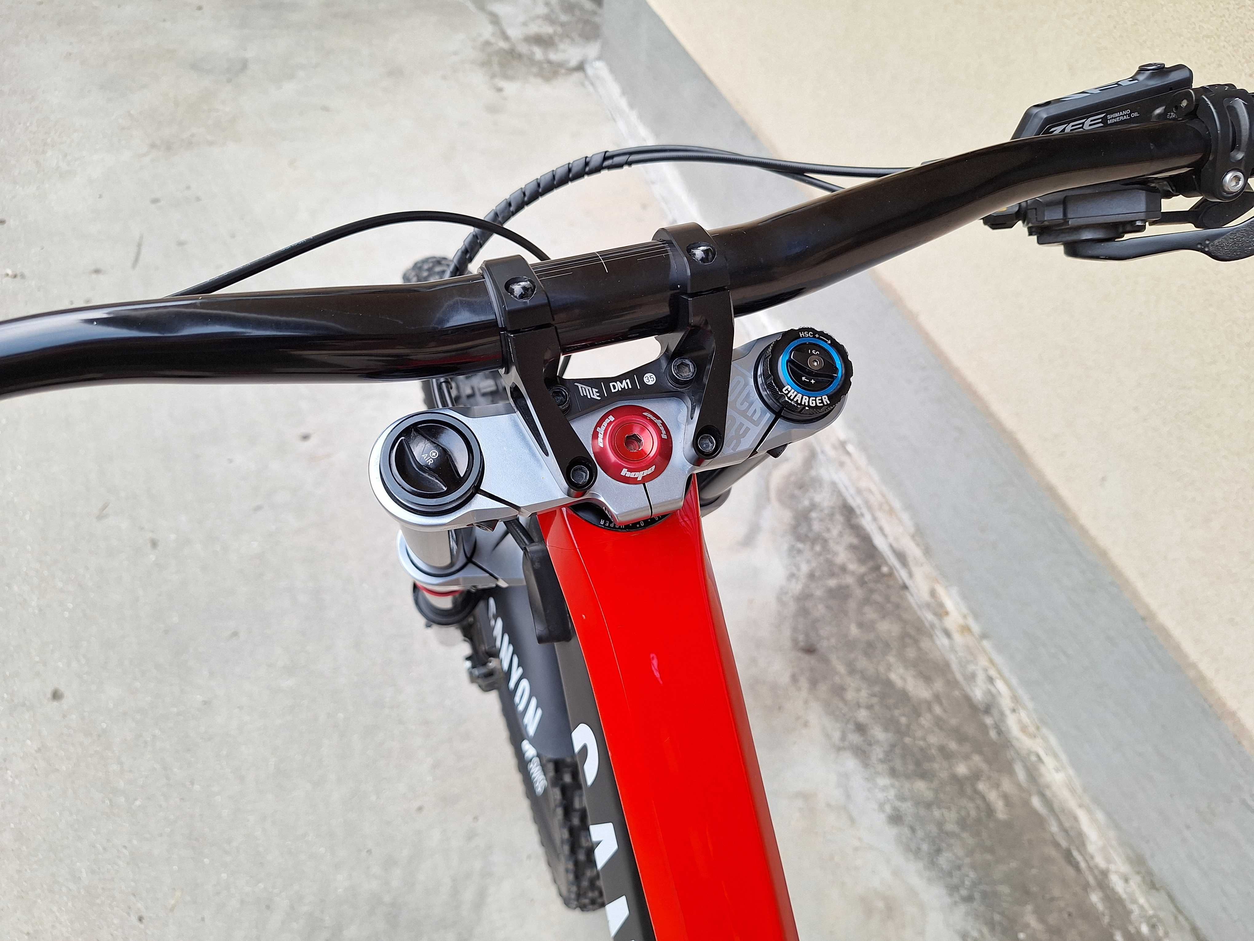 Canyon Sender CF Mullet XL