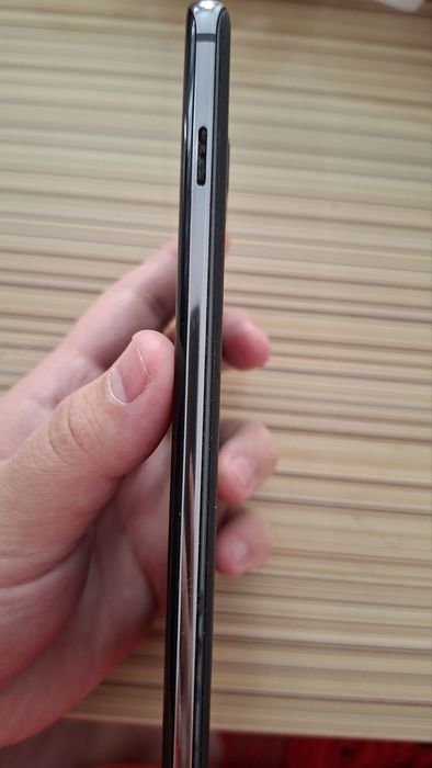 Samsung S10+ sotiladi bez karobka