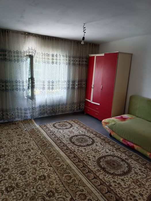 Арендаға ұзақ мерзімге 1бөлмелі времянка беріледі, жиһазымен.