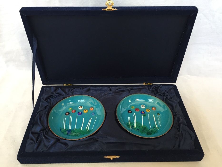 Ръчно рисувани с емайл чинийки  "Цветя",  в лукс кутия, уникат, турски