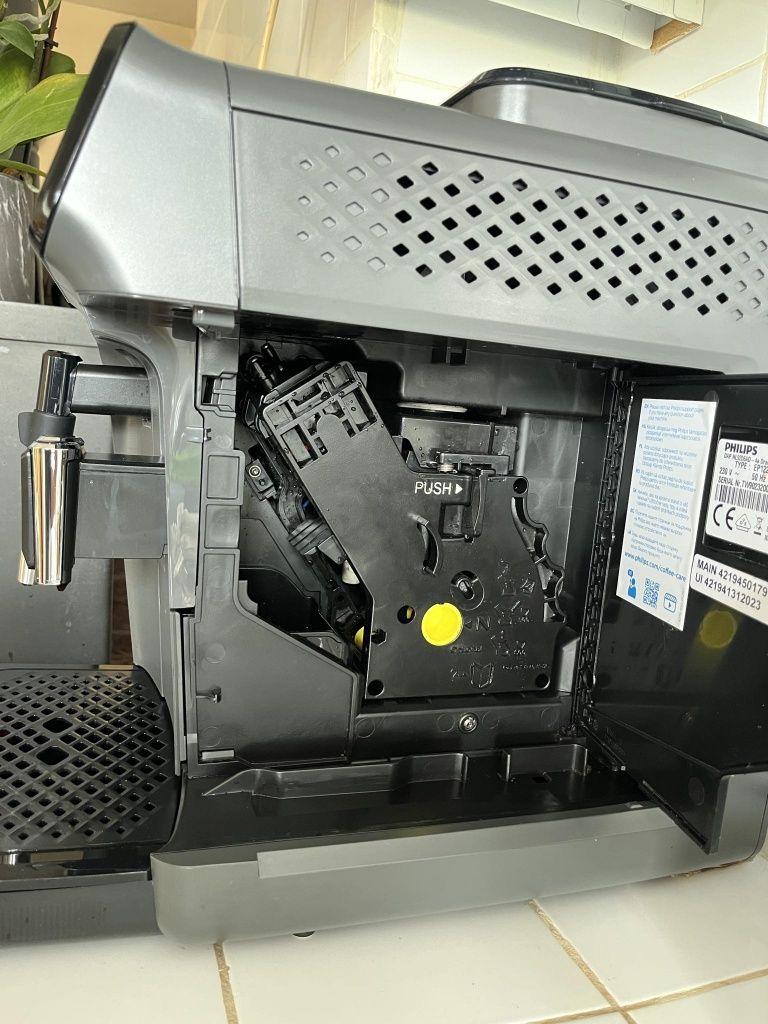 Кафе автомат philips ep1224/00
