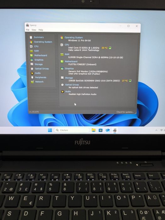 Laptop Fujitsu LifeBook,Cpu i5 Gen8,Ssd 256Gb,Tst Iluminatā
