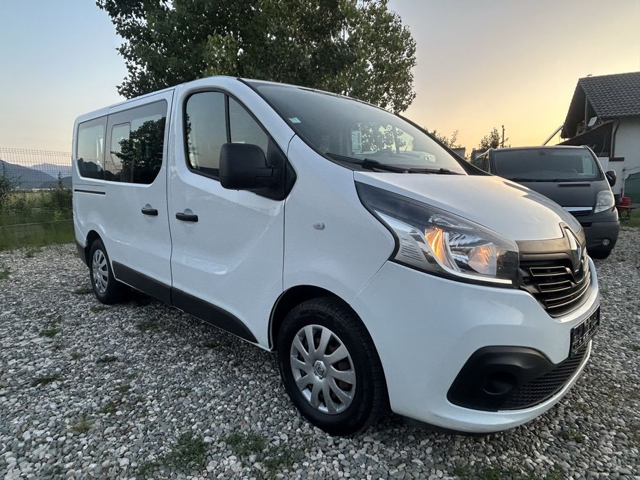 Renault trafic 2017/1,6 diesel euro6/ 9 locuri autoturism