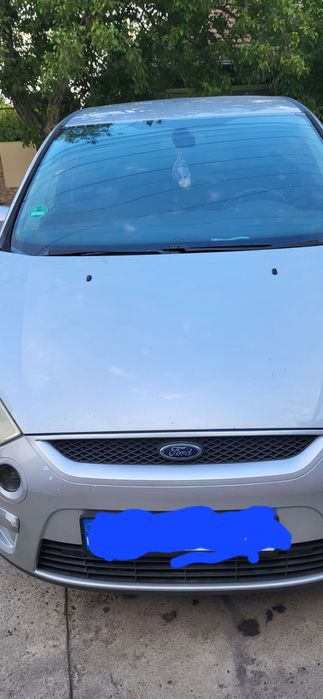 Vând  Ford  Smax
