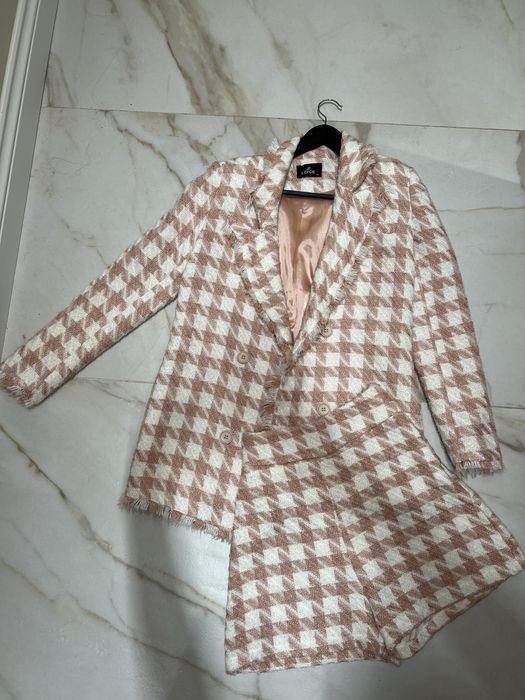 Комплект от две части