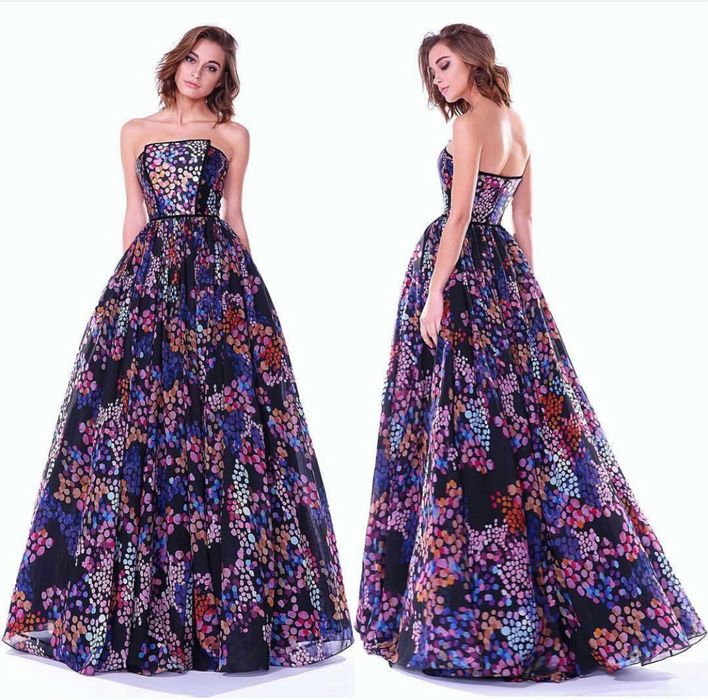 Оригинальное платье бренда isabel garsia