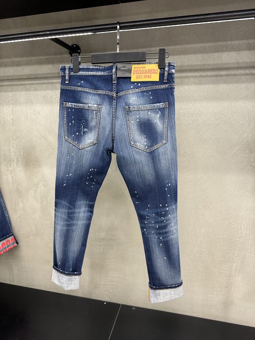 Blugi dsquared2 albastrii lichidare