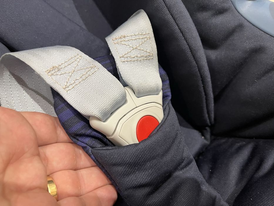 Стол кола Cybex ATON M i-Size Universal ISOFIX 45-87cm