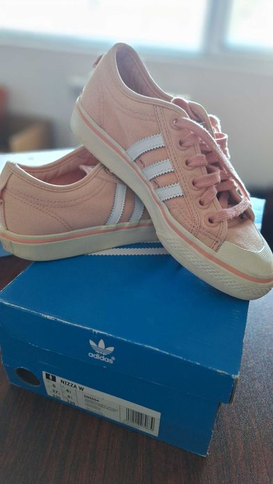 Дамски кецове Adidas