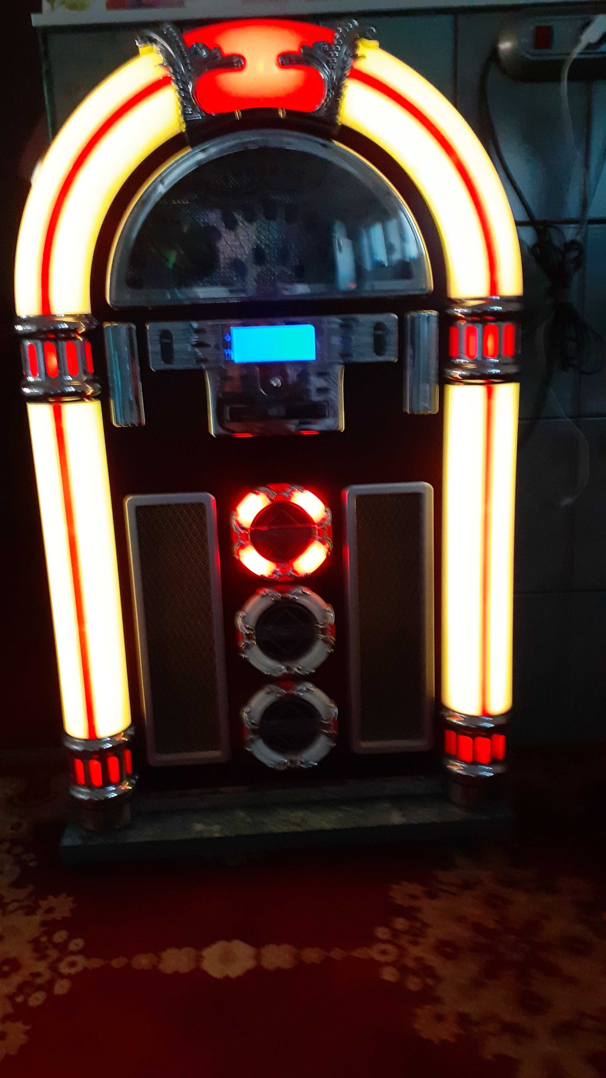 Combina muzicala JukeBox