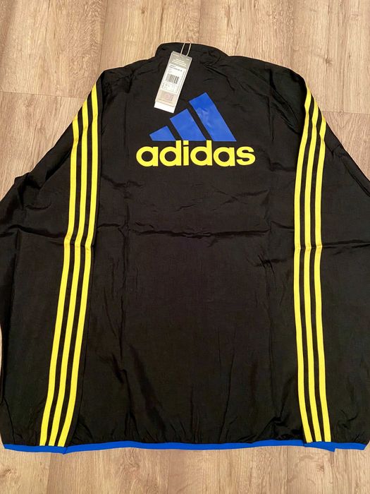 Горнище на addidas на Manchester united