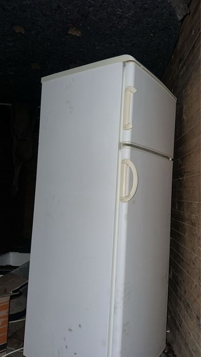 Холодильник продаетсях ха