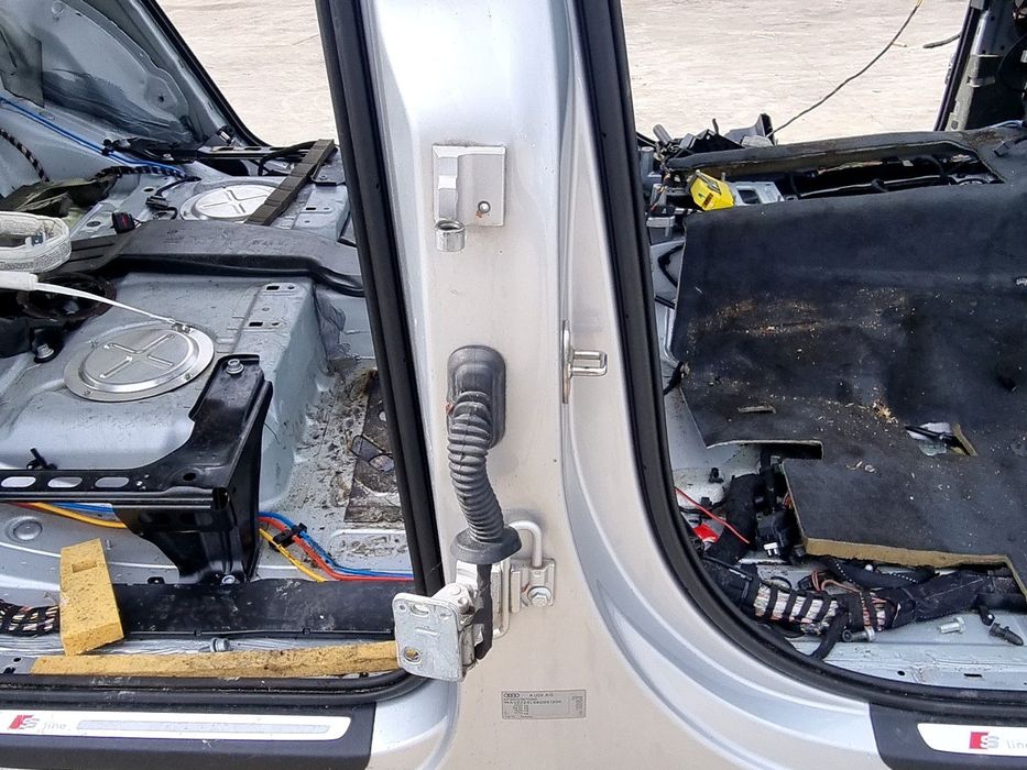 Set balamale usa dreapta spate AUDI Q7 (4LB) [Fabr 2006-2014] 3.0 TDI