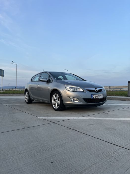 Opel Astra J 2010 *KM REALI