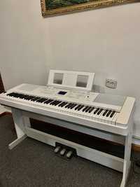 Цифровое пианино Yamaha dgx-660
