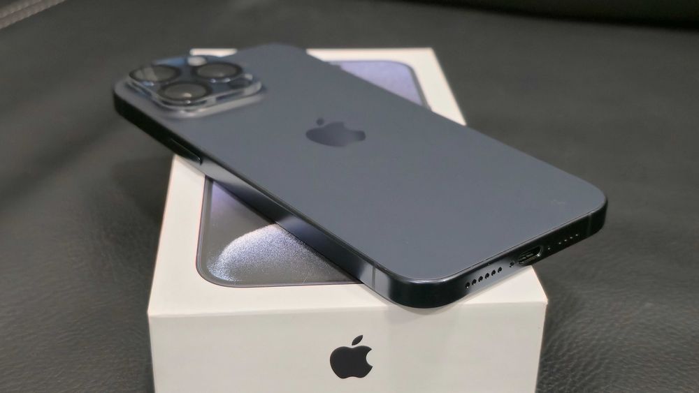 iPhone 15 Pro Max 256GB Blue Titanium