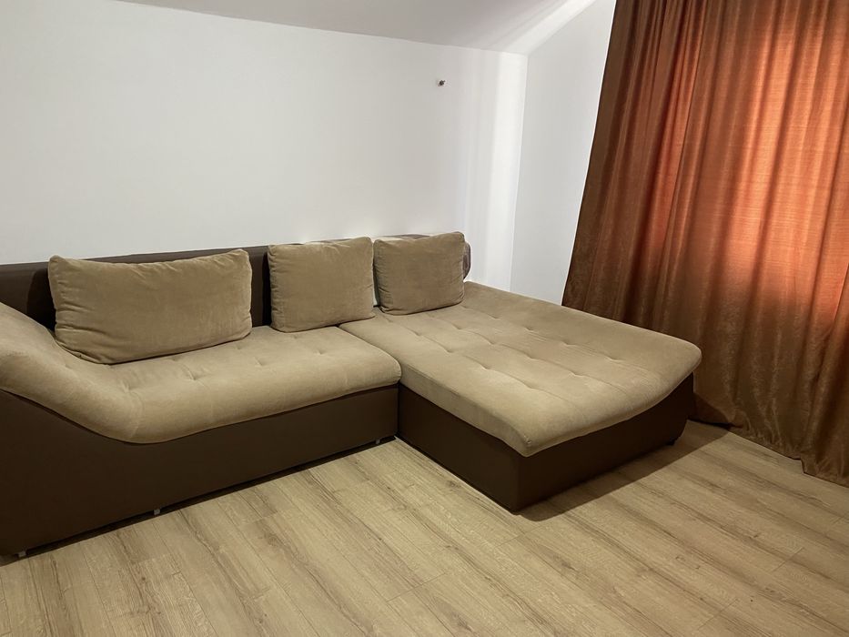 Coltar living stare foarte buna