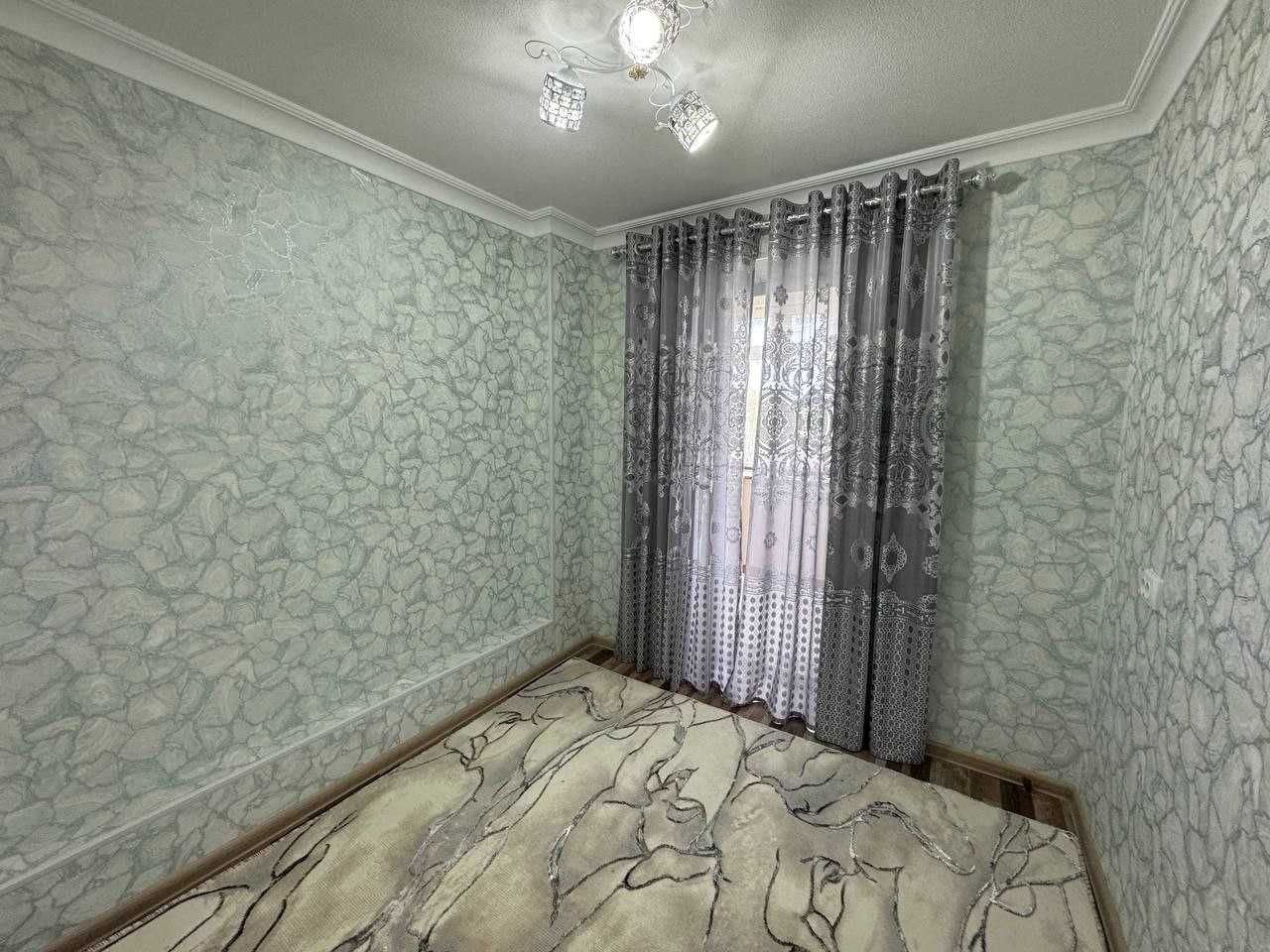 3 xona 4 xonaga o'zgartirilgan kvartira sotuvda