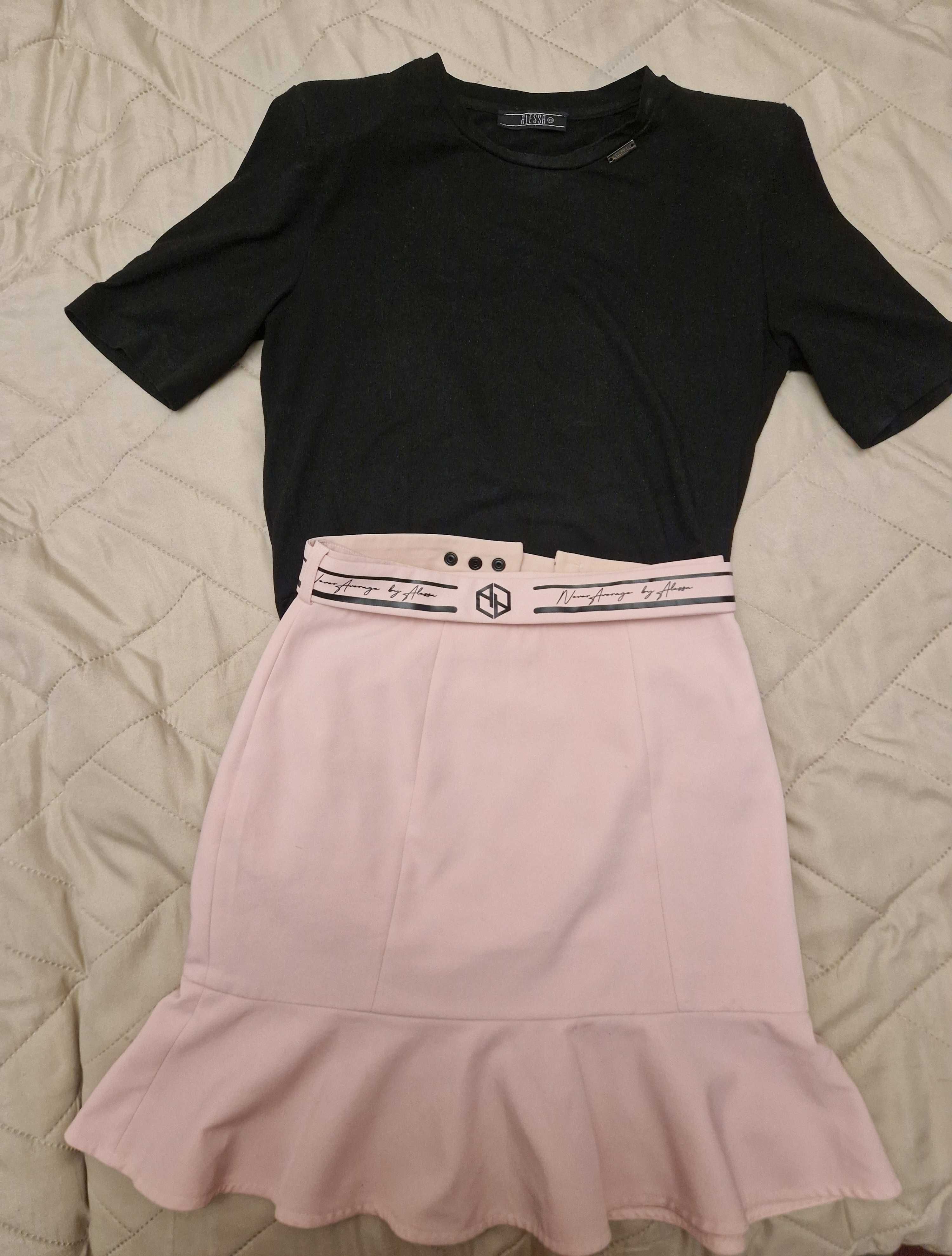 Alessa пола с подвижен колан - pink и  T-shirt от памук Black