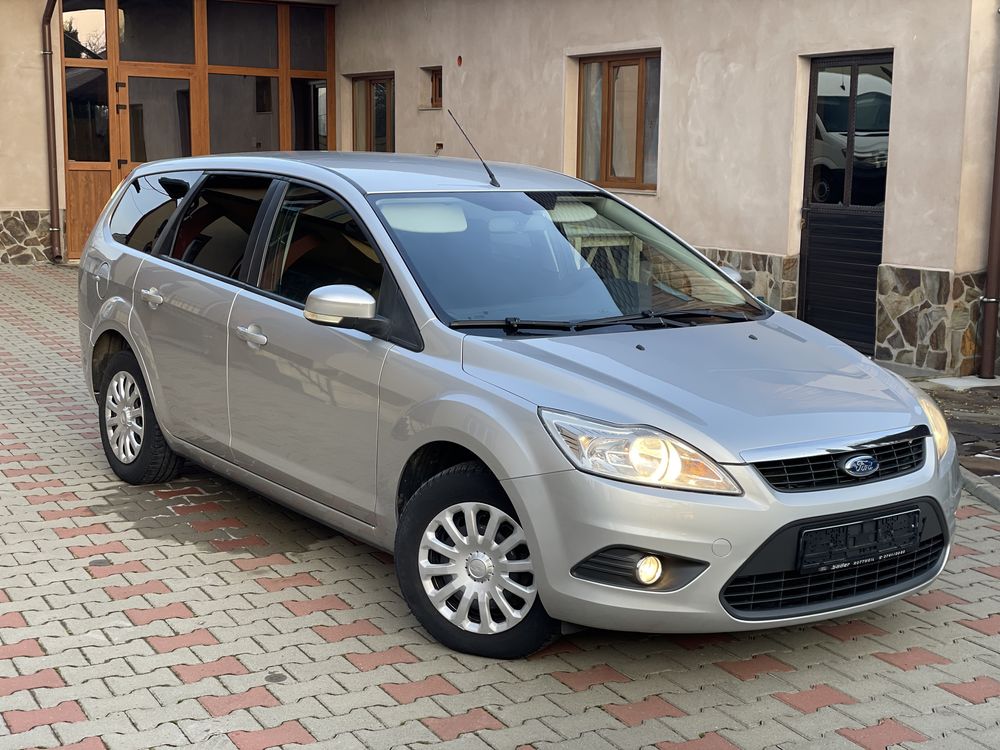 Ford Focus 1.6 benzina/ euro 5/ clima/ scaun electric/ Germania