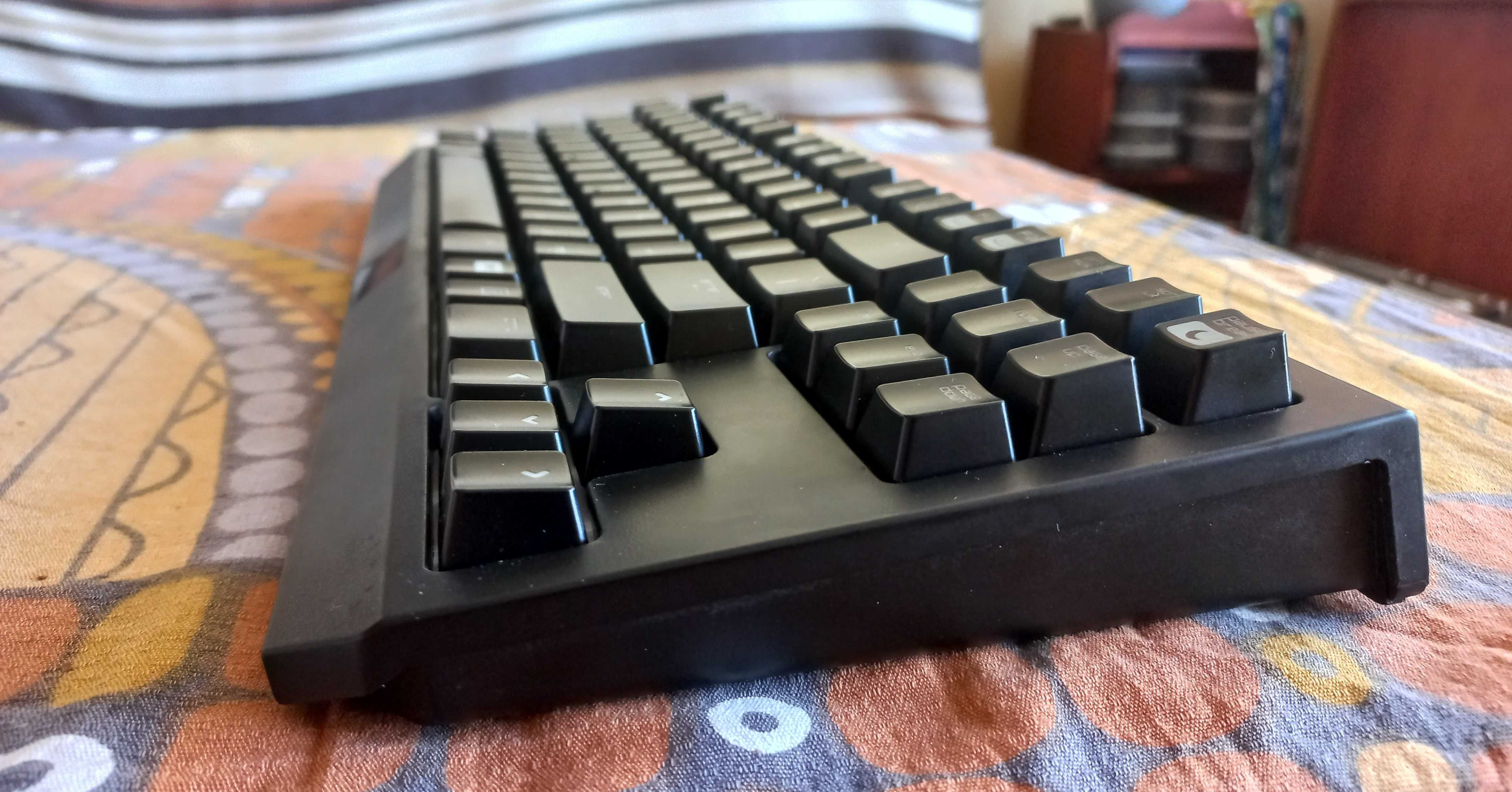 Клавиартура Razer Blackwidow Chroma Stealth (Tournament Edition)