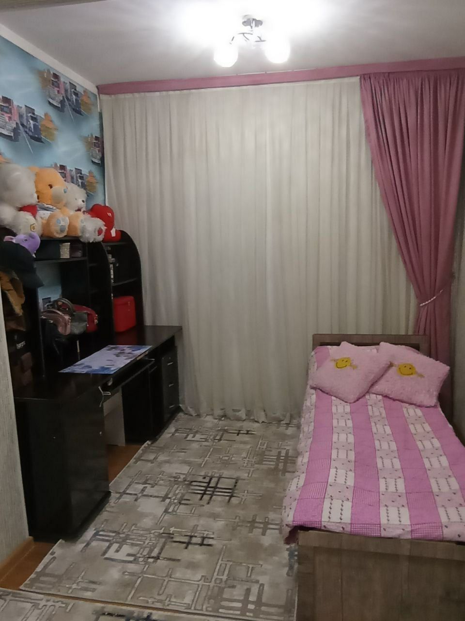 Продаётся 3-х комн. кв-ра, переделанная в 4-х комн., в Чирчике, 9 м/р