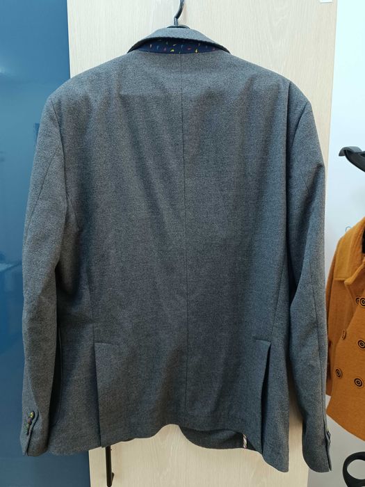 Vând sacou Manuel Ritz Nr. 52