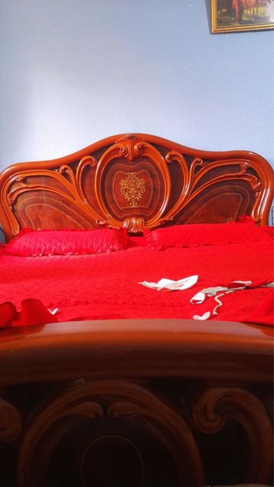 Двухспальный кровать очень хорошем состоянии продается