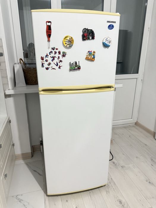 Холодильник Samsung