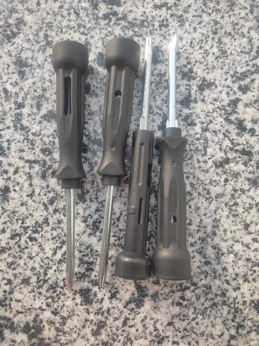 Surubelniță Audi VW cu doua capuri