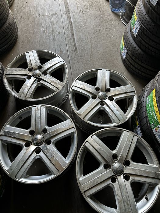 Продам диски на Sang Yong 17 комплект разболтовка 5*130