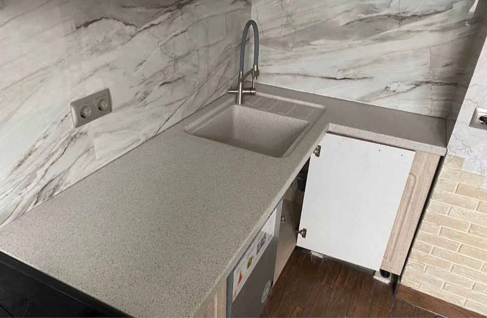 Продам столешницы из искусственного камня