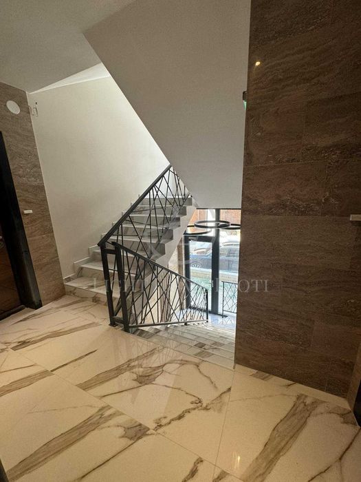 Продава се Двустаен апартамент в Пловдив, Христо Смирненски - 78 кв.м за 1313 €/кв.м - Снимка #1