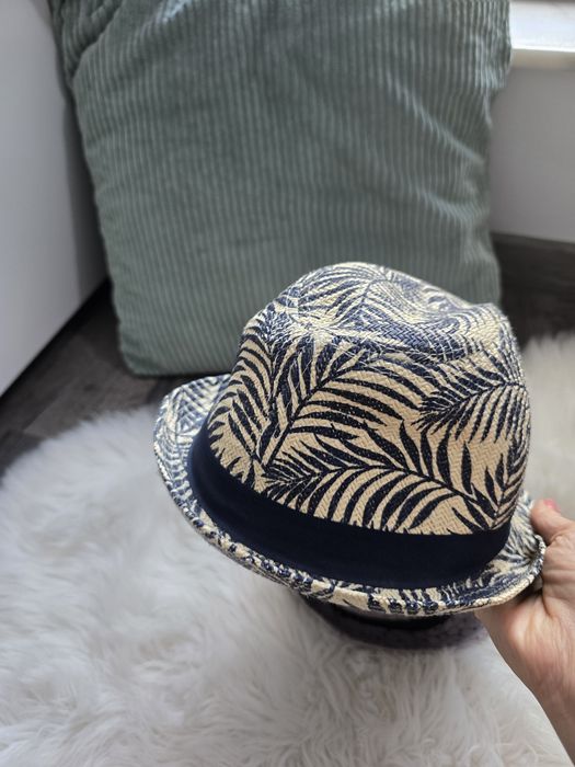 Set pălării haioase marca H&M
