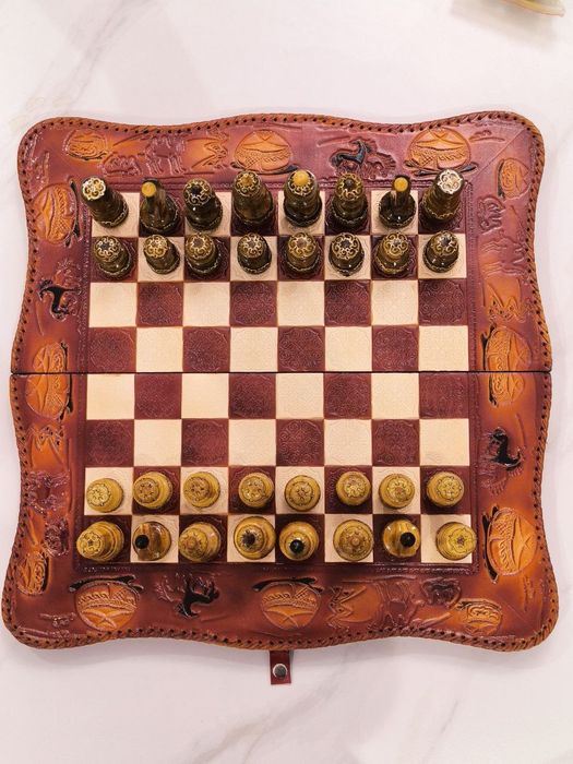 Шахматы, шашки и нарды (3 в 1)