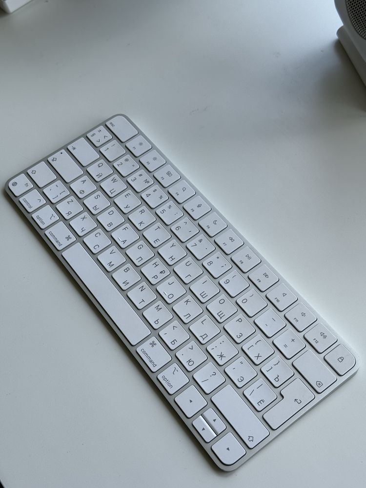 Apple Magic Keyboard 2024 клавиатура безжична