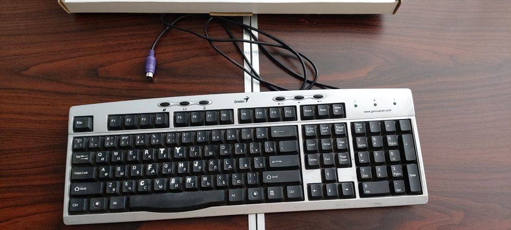 Клавиатура Genius KB 200