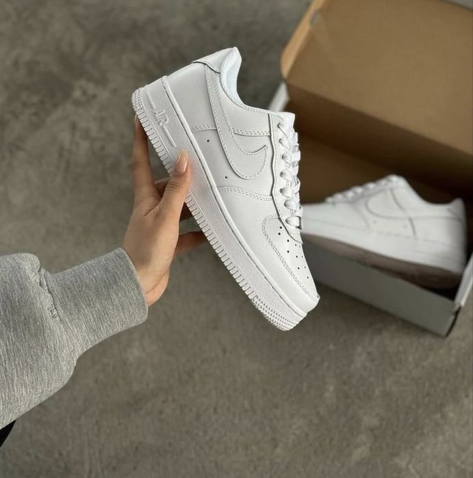 Налични Nike Air Force 1 Мъжки Обувки