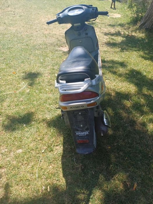Scuter vând kymco 50 2t