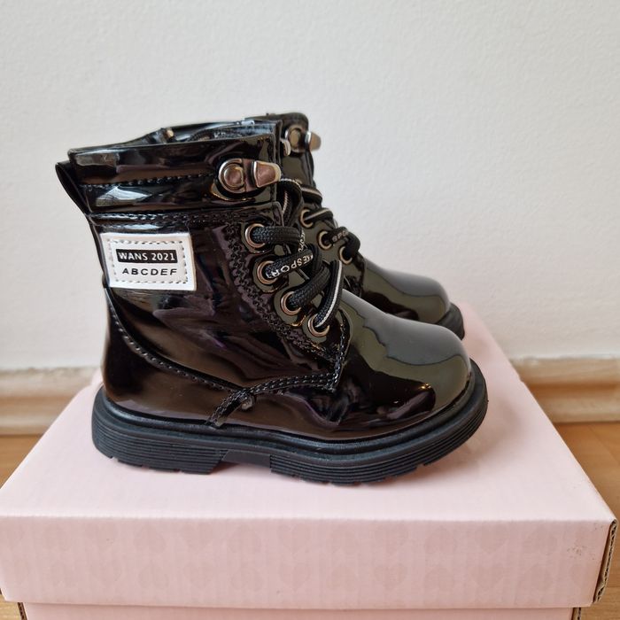 Ghete blana fetite, bebe, masura 21