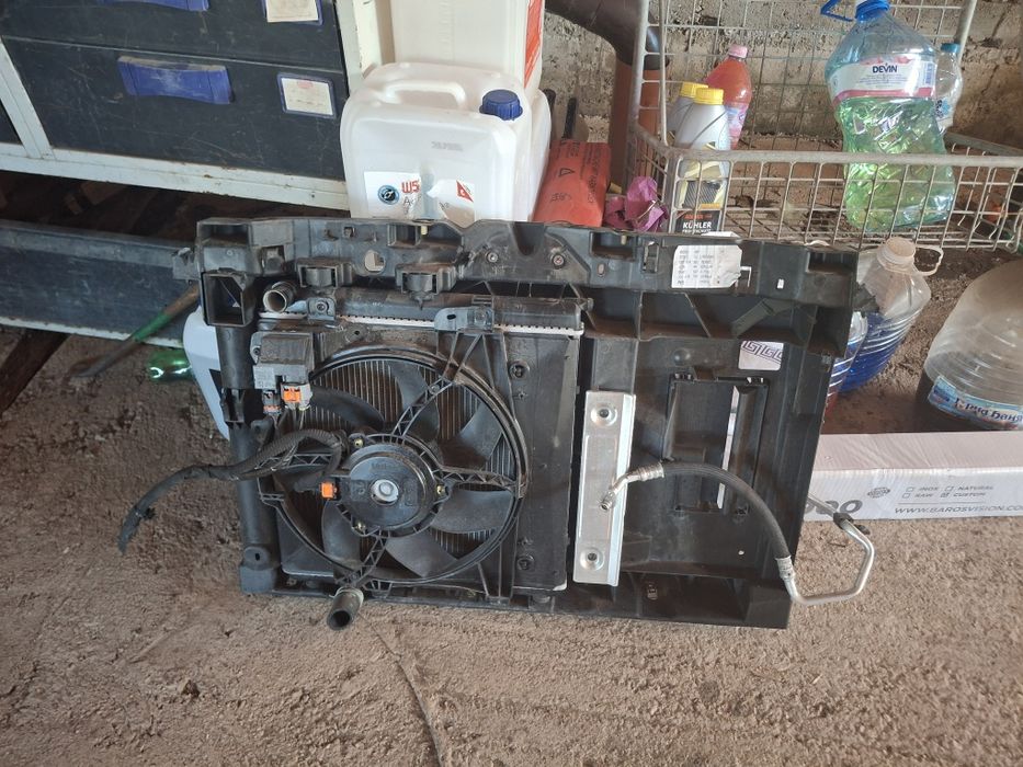 Продавам Peugeot 208 2020 г