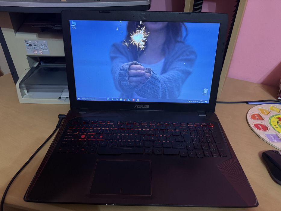 Laptop -  Asus ZX553V