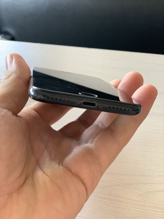 Iphone se 2020 srochna